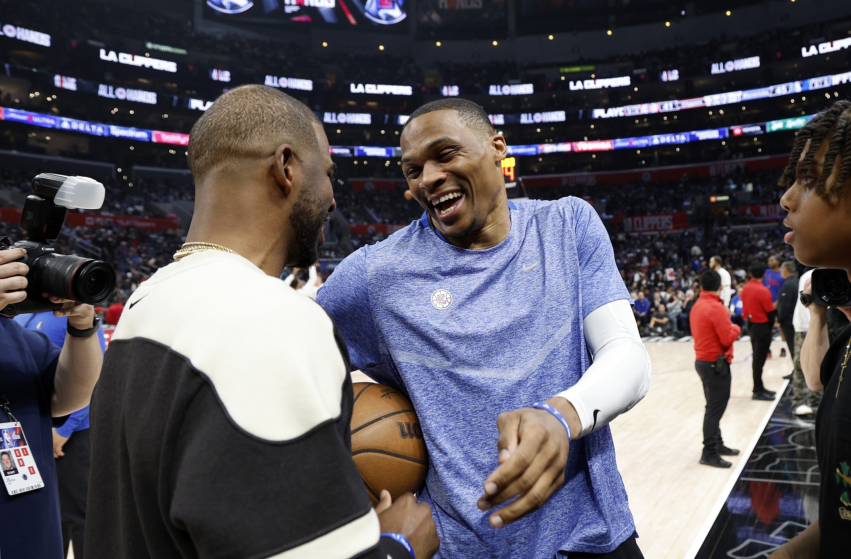 澳客电脑版-美记：除本西外尼克斯还关注威少和保罗 不过签约的可能性非常小