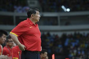 宫鲁鸣：本次女篮集训不仅关注表现突出的球员 还着眼于28年奥运